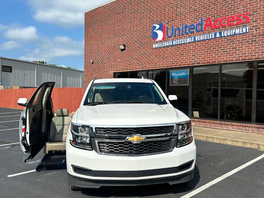 Used 2018 Chevrolet Suburban LT - Freedom Side Entry Entry Fold Out Automatic Ramp