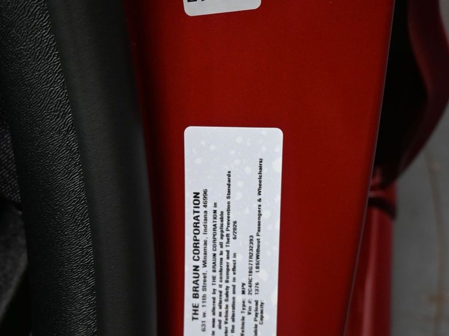 Red Chrysler Pacifica image number 15