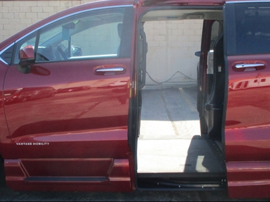 Número de imagen rojo Toyota Sienna 9