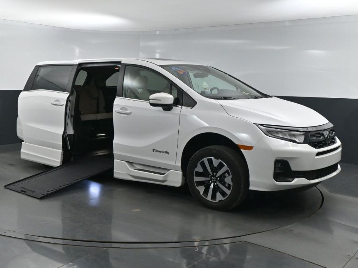 2025 Honda Odyssey EX-L's photo
