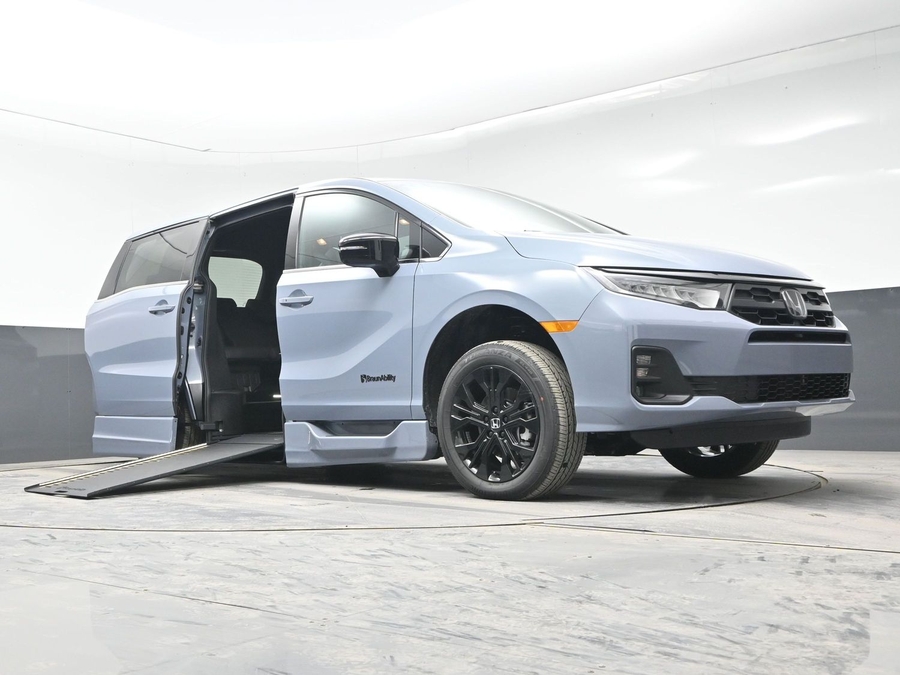New 2026 Honda Odyssey Sport - BraunAbility Side Entry In Floor Automatic Ramp