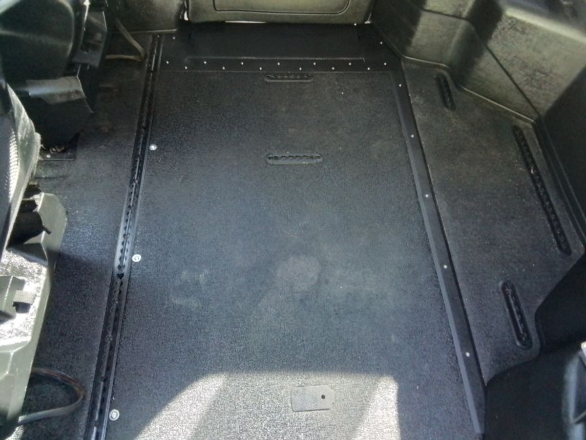 Grey Chrysler Pacifica image number 9