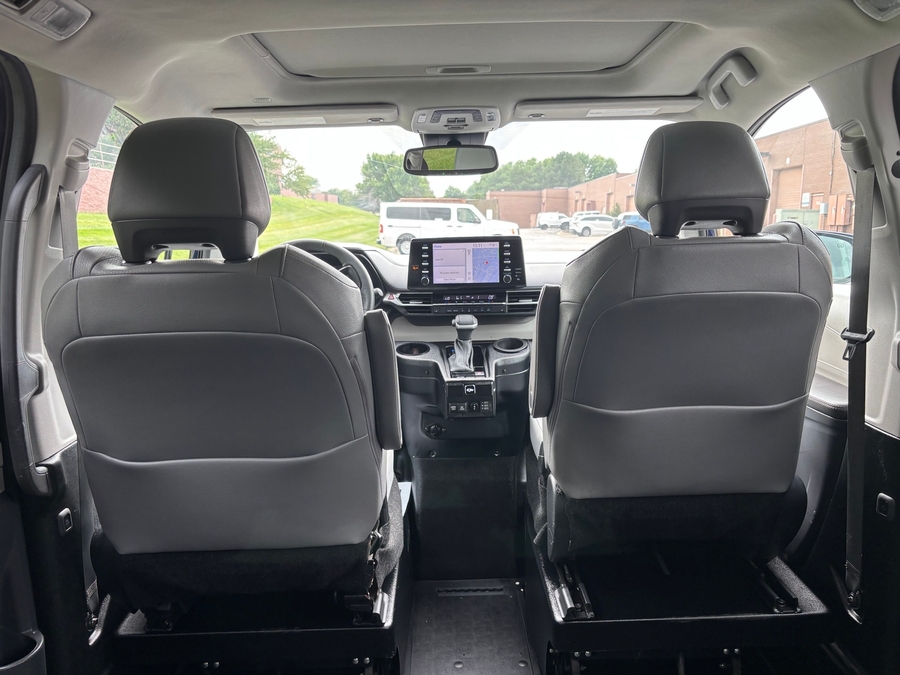 Used 2023 Toyota Sienna Hybrid XLE - BraunAbility Side Entry In Floor Automatic Ramp