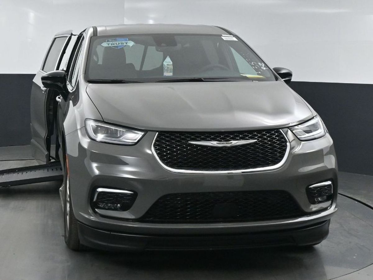 2025 CHRYSLER PACIFICA - Image 2