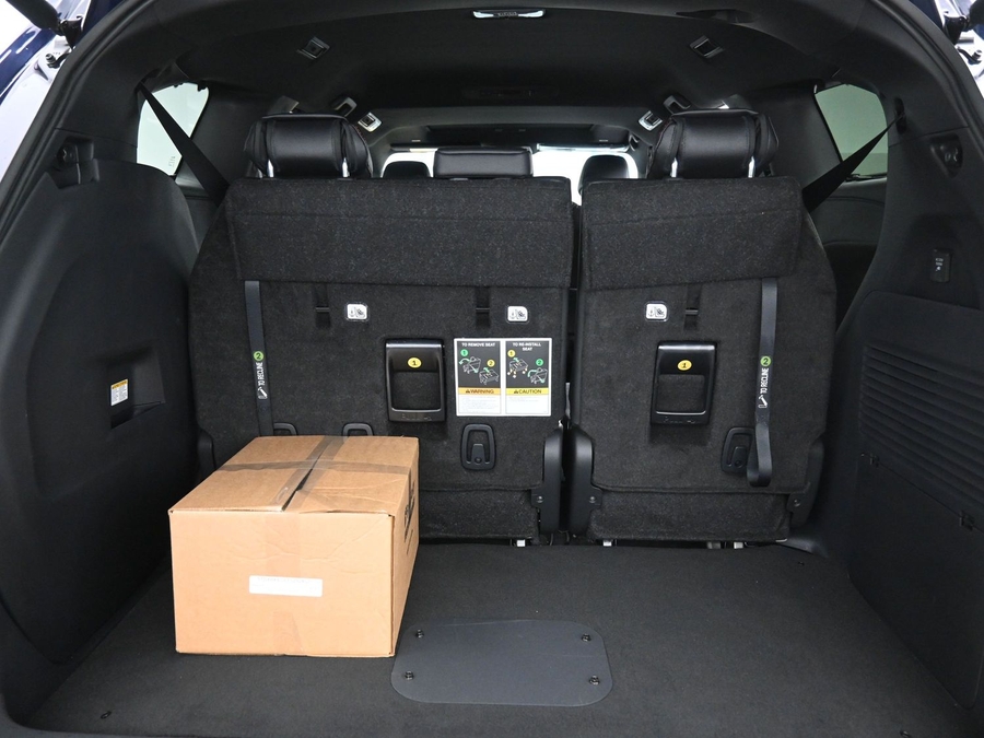 New 2026 Toyota Sienna Hybrid XSE Sport - BraunAbility Side Entry Entry Fold Out Automatic Ramp