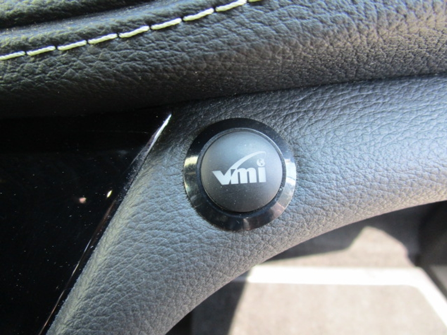 Used 2023 Chrysler Pacifica Touring L - VMI Side Entry Entry In Floor Automatic Ramp