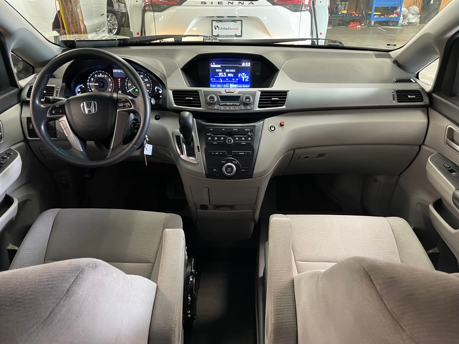 Used 2012 Honda Odyssey EX - BraunAbility Side Entry Entry Fold Out Automatic Ramp