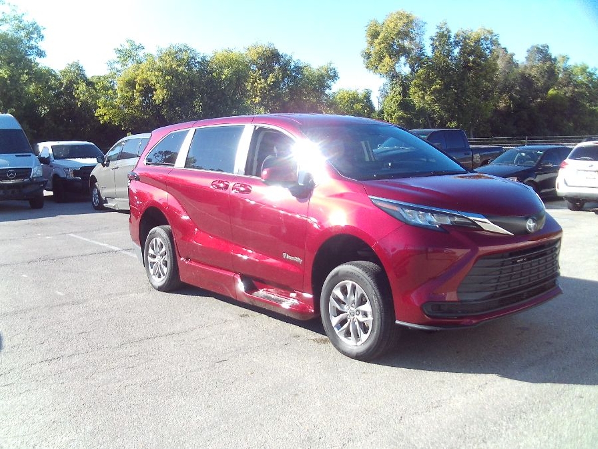 2022 TOYOTA SIENNA - Image 9