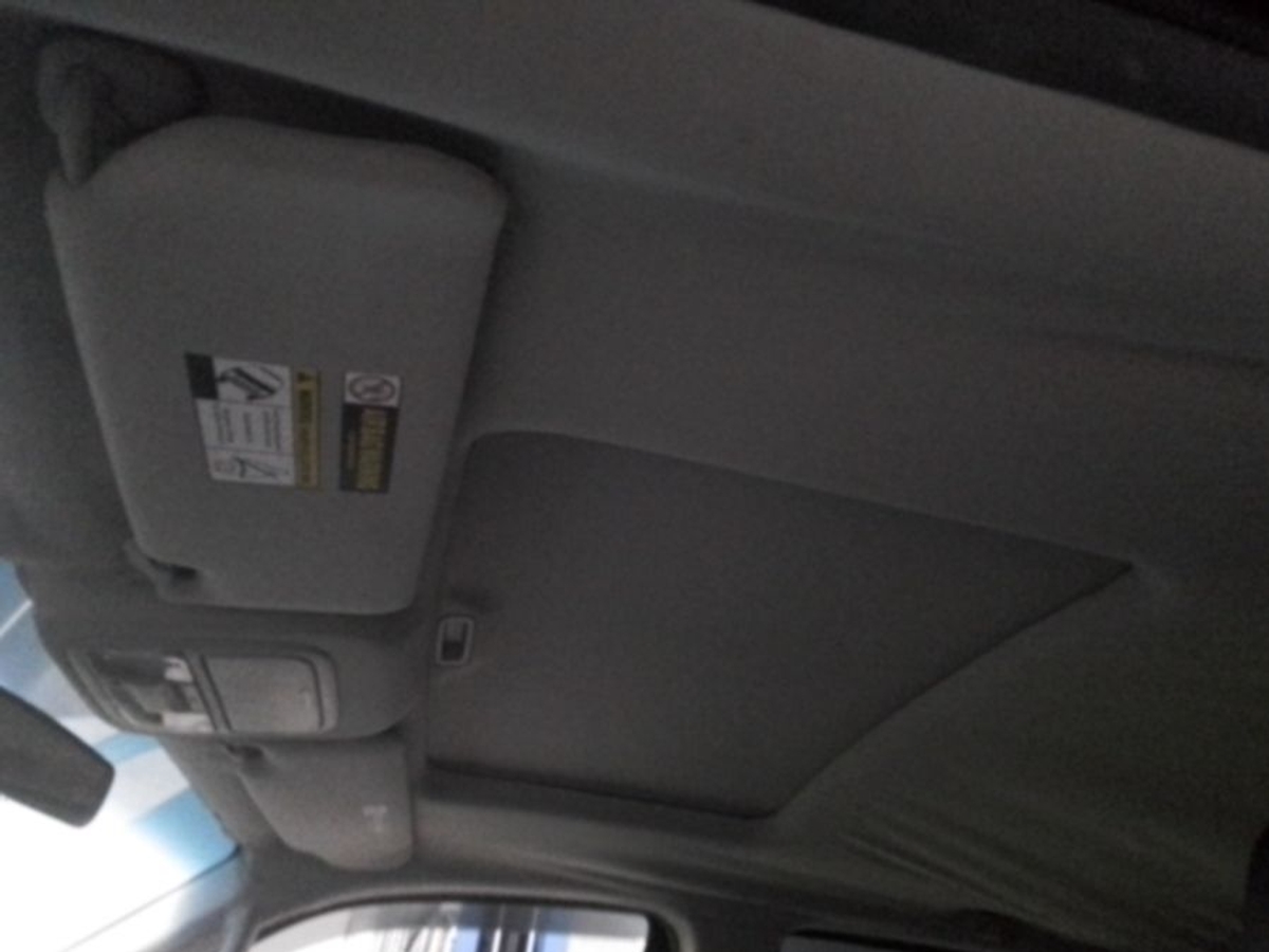 2023 TOYOTA SIENNA - Image 13