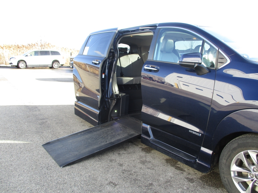 2021 TOYOTA SIENNA - Image 10