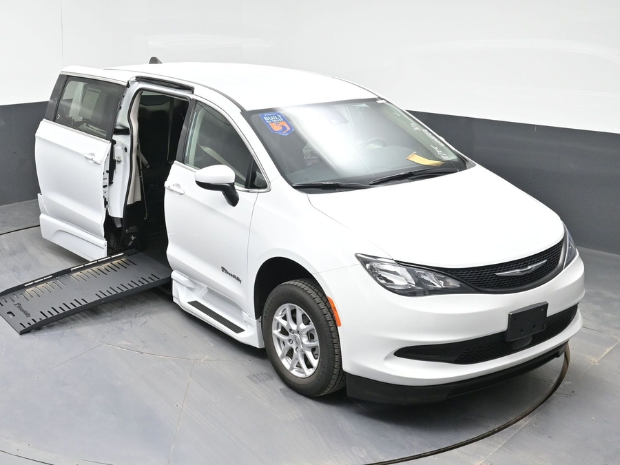 Used 2023 Chrysler Voyager LX - BraunAbility Side Entry Entry Fold Out Automatic Ramp
