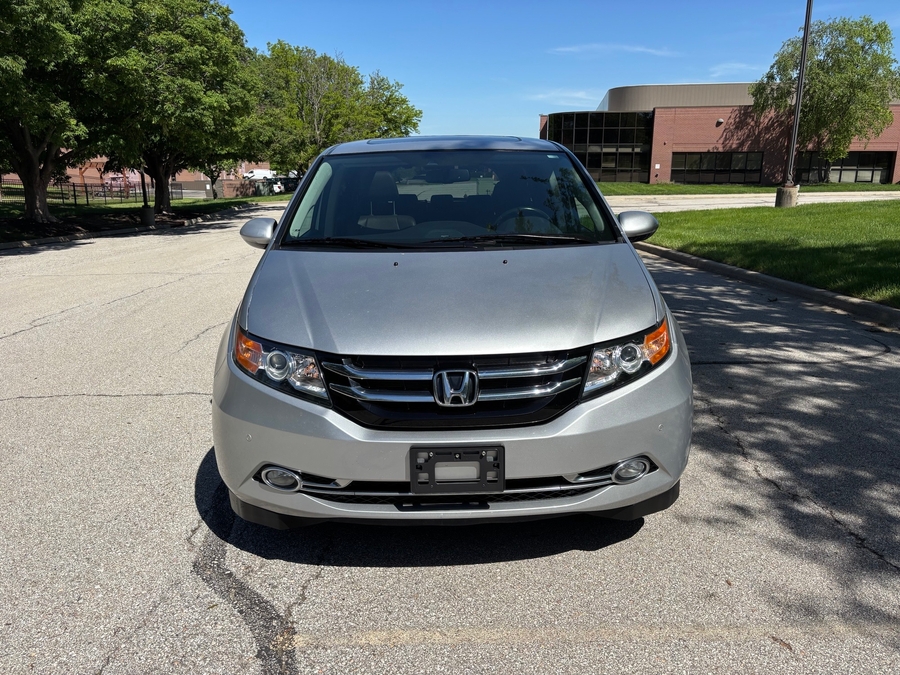 Used 2015 Honda Odyssey Touring Elite - VMI Side Entry Entry In Floor Automatic Ramp