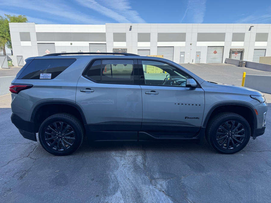 Used 2023 Chevrolet Traverse RS - BraunAbility Side Entry Entry In Floor Automatic Ramp