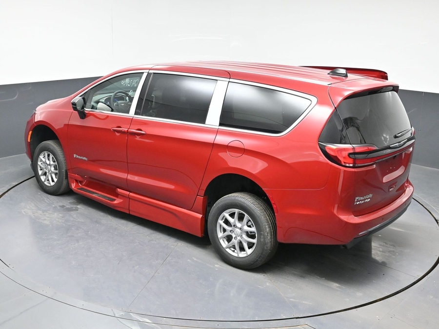 Red Chrysler Pacifica image number 9
