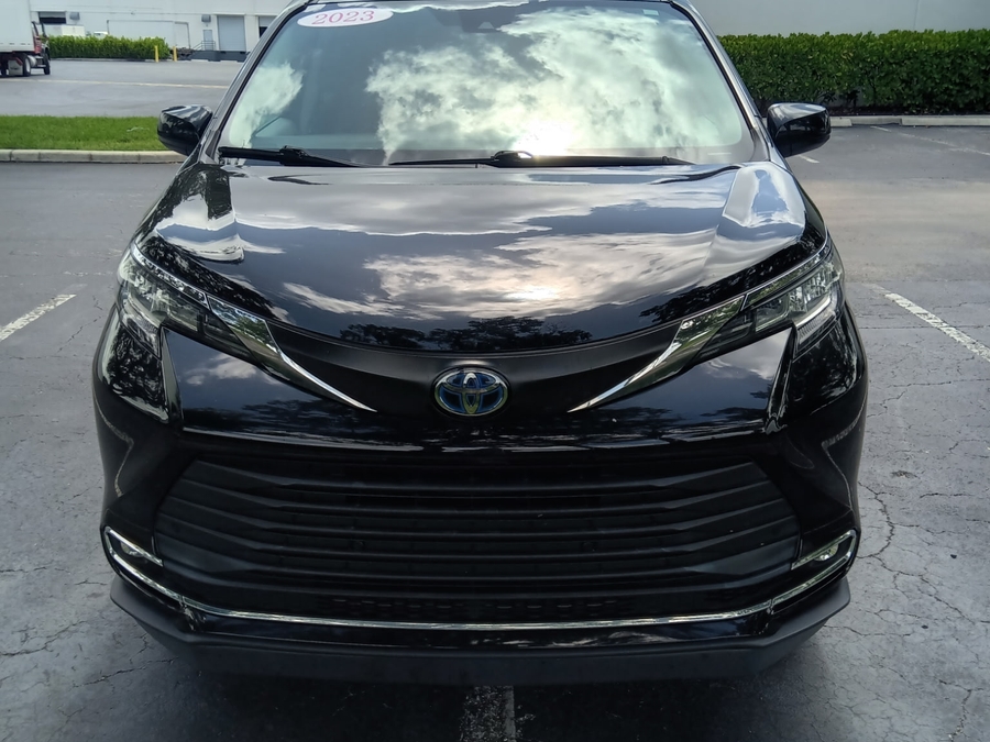 2023 Toyota Sienna