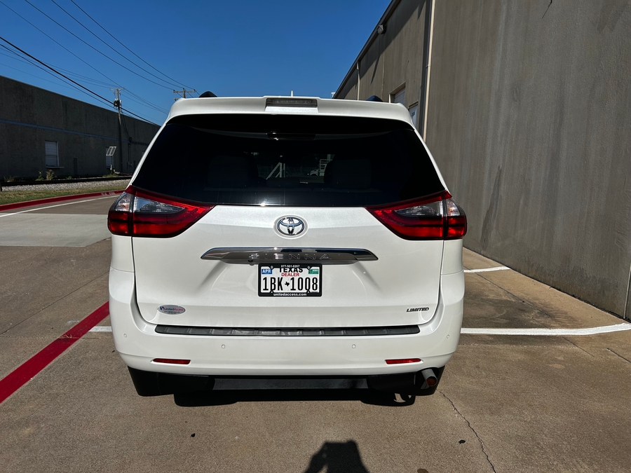 Used 2020 Toyota Sienna Limited - VMI Side Entry In Floor Automatic Ramp