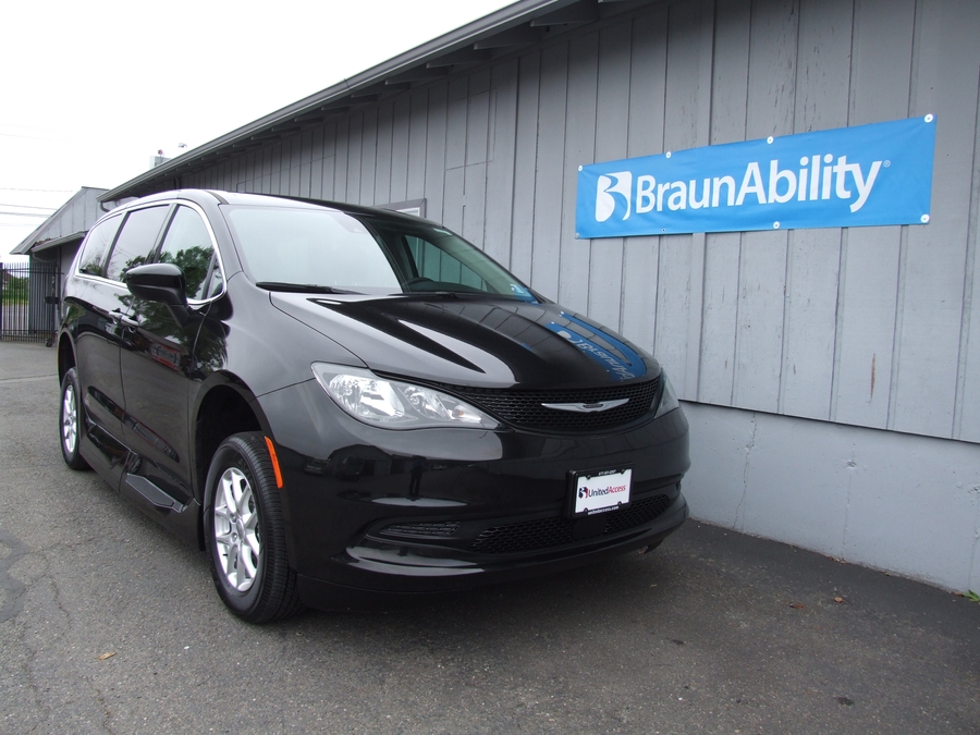 Used 2022 Chrysler Voyager LX - VMI Side Entry Entry In Floor Automatic Ramp