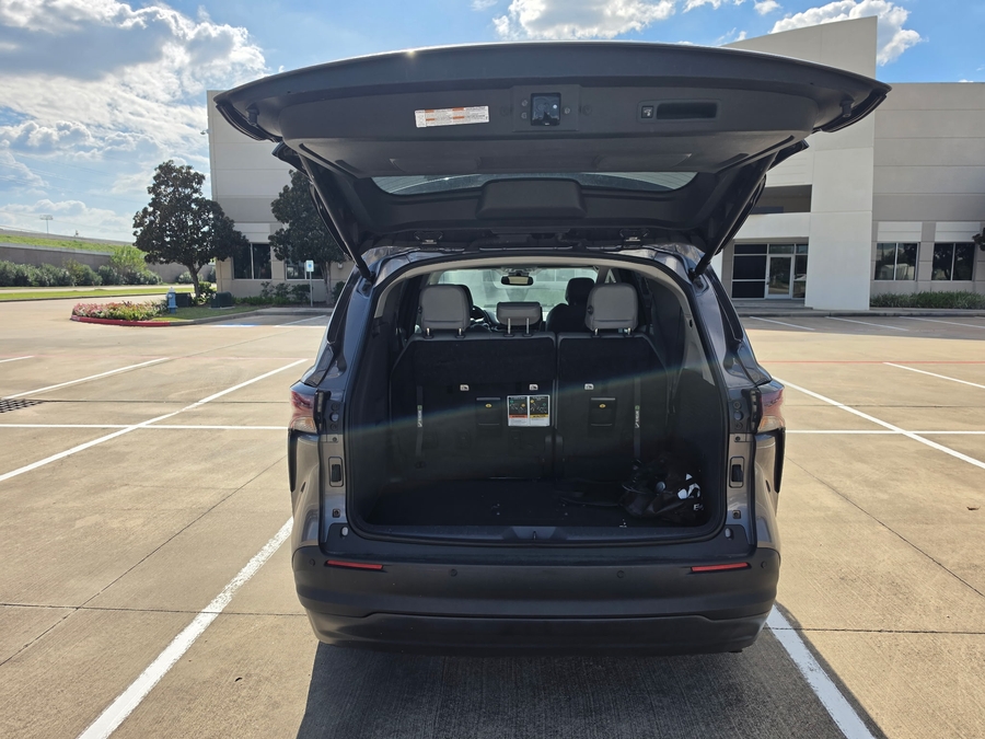 Used 2024 Toyota Sienna Hybrid XLE - BraunAbility Side Entry Fold Out Automatic Ramp