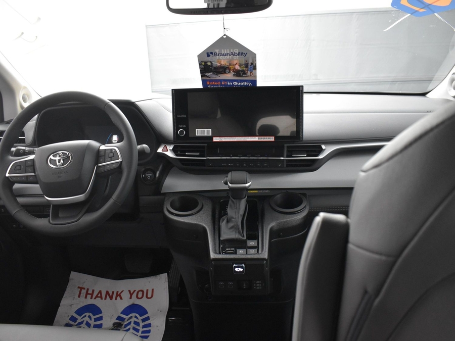 New 2025 Toyota Sienna Hybrid XLE Plus - BraunAbility Side Entry Entry Fold Out Automatic Ramp