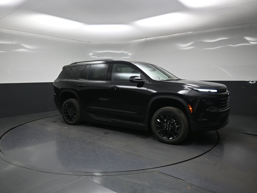 New 2026 Chevrolet Traverse 1LT Midnight - BraunAbility Side Entry In Floor Automatic Ramp