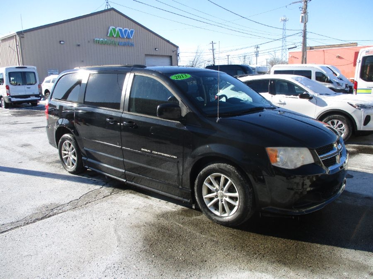 2013 DODGE GRAND CARAVAN - Image 4