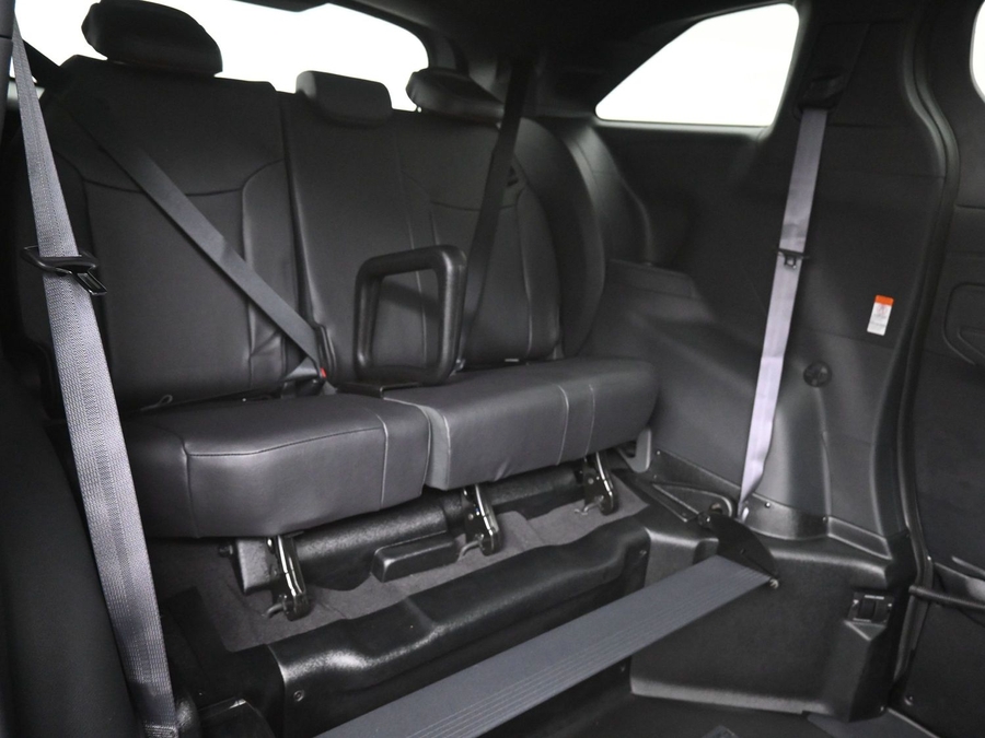New 2025 Toyota Sienna Hybrid XSE Sport - BraunAbility Side Entry Entry Fold Out Automatic Ramp