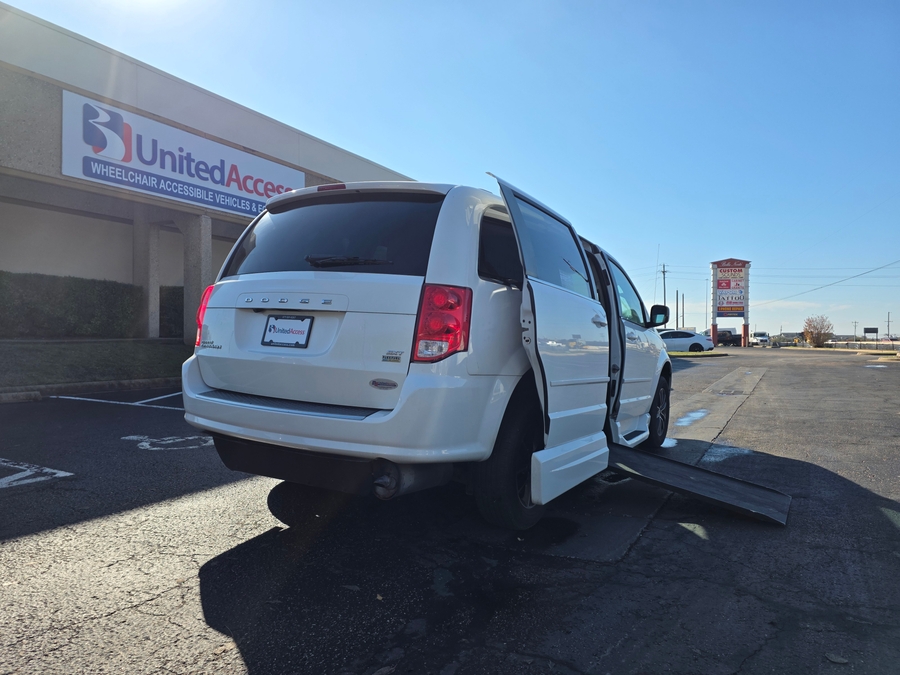 Used 2017 Dodge Grand Caravan SXT - VMI Side Entry Entry In Floor Automatic Ramp