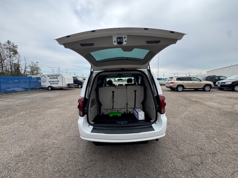 White Dodge Grand Caravan image number 2