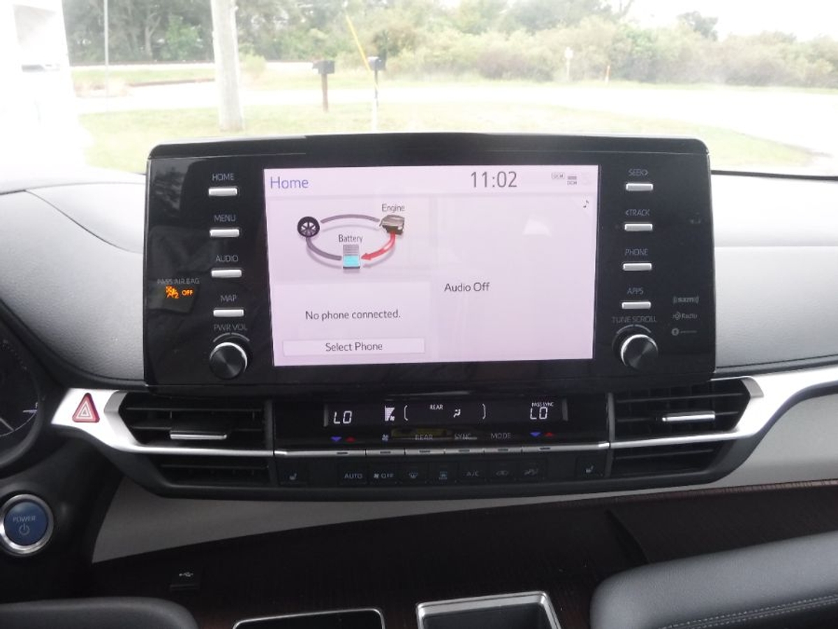 2024 TOYOTA SIENNA - Image 13