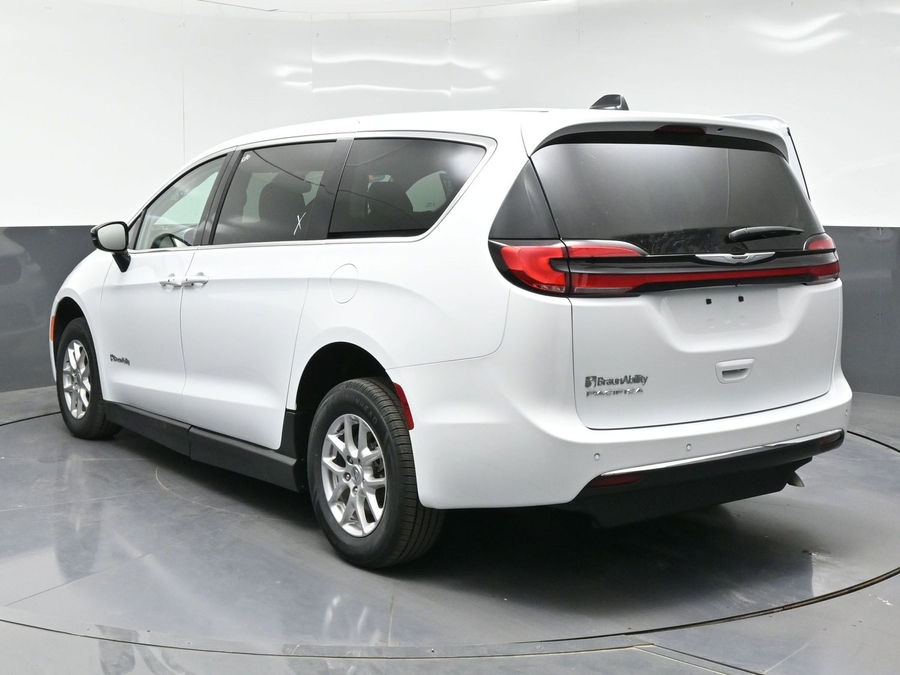 Used 2023 Chrysler Pacifica Touring L - BraunAbility Side Entry Fold Out Manual Ramp