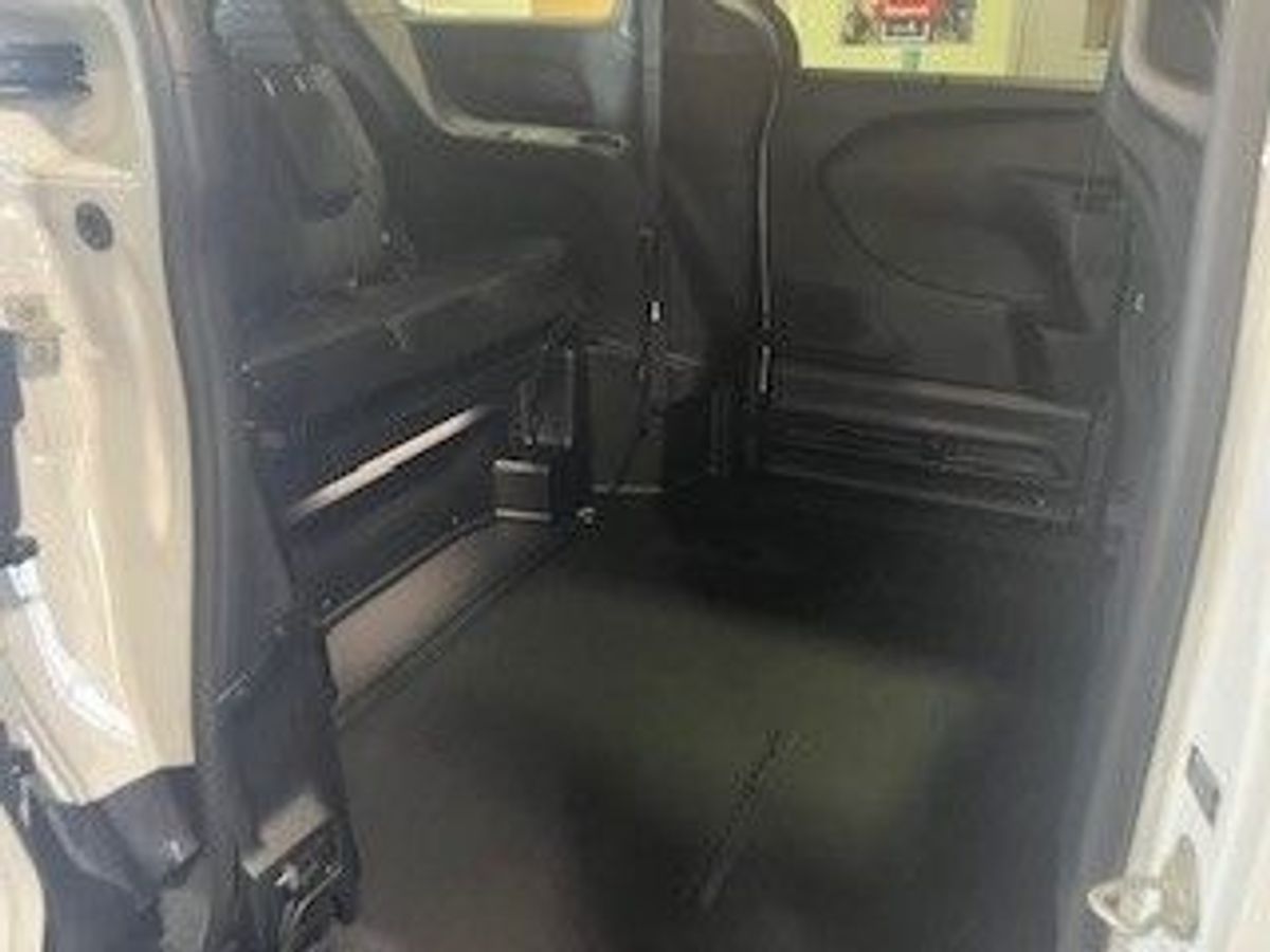 2023 Chrysler Pacifica Touring L - Photo 20