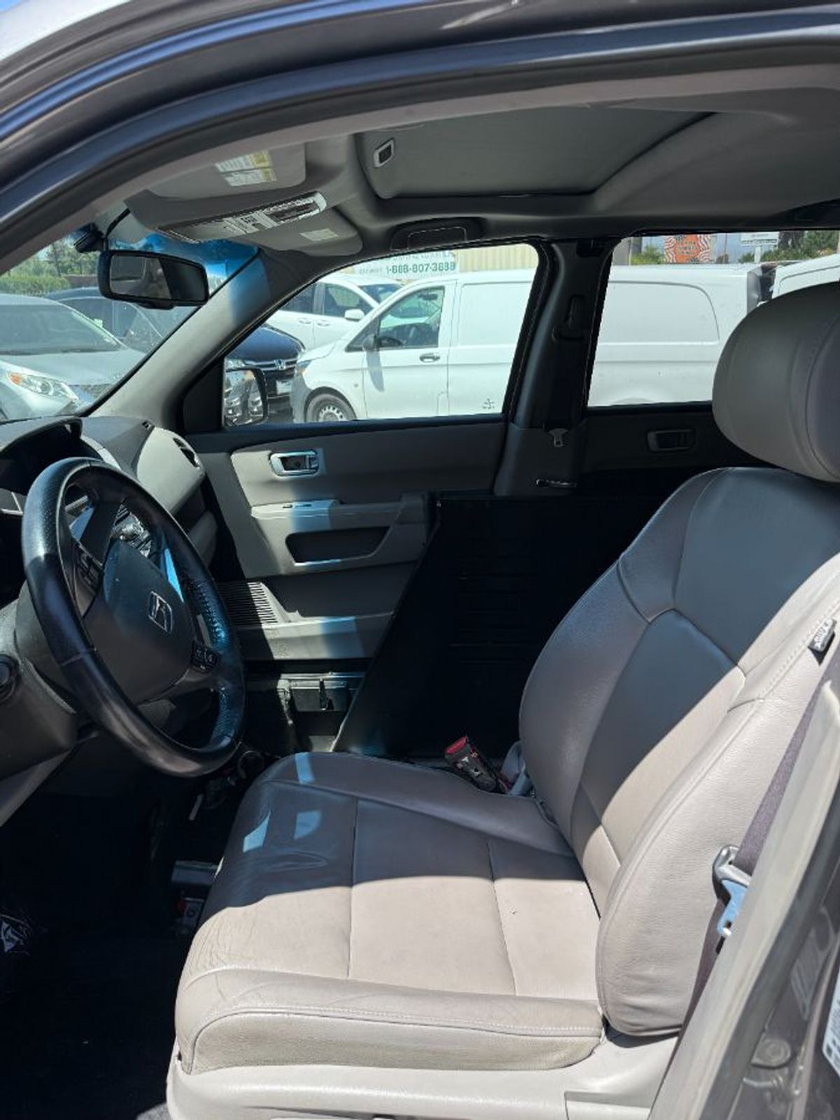 Silver Honda Pilot image number 7