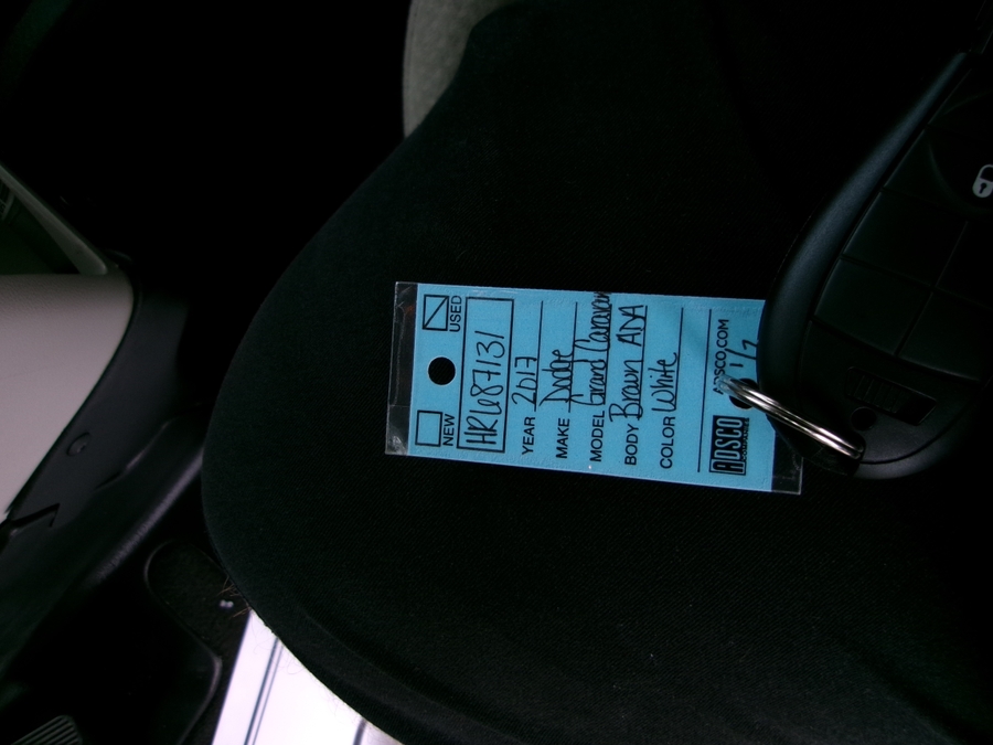 White Dodge Grand Caravan image number 11