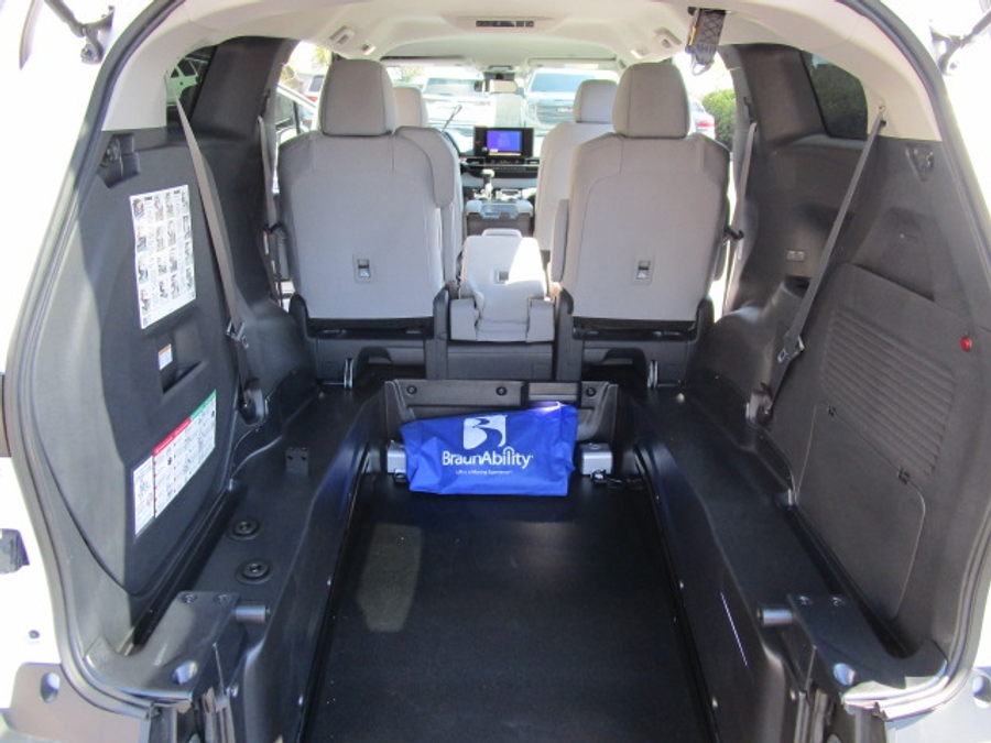 New 2025 Toyota Sienna Hybrid LE - BraunAbility Commercial Rear Entry Entry Fold Out Manual Ramp