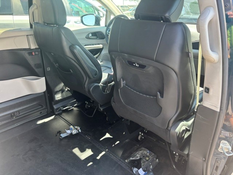 Used 2024 Chrysler Pacifica Touring L Safety - BraunAbility Side Entry Fold Out Automatic Ramp