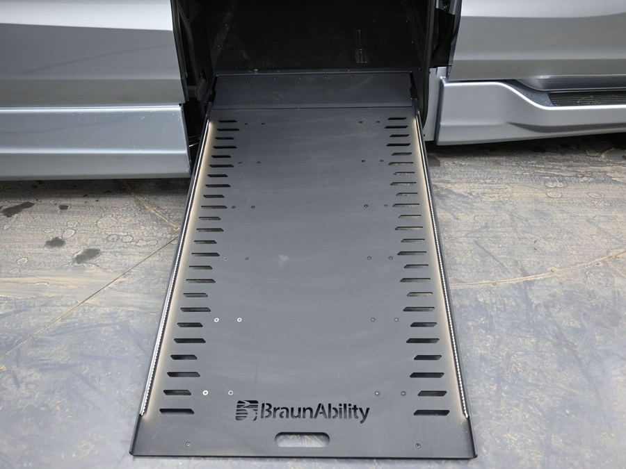 New 2026 Honda Odyssey EX-L - BraunAbility Side Entry Entry In Floor Automatic Ramp