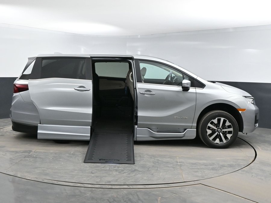 New 2026 Honda Odyssey EX-L - BraunAbility Side Entry Entry In Floor Automatic Ramp