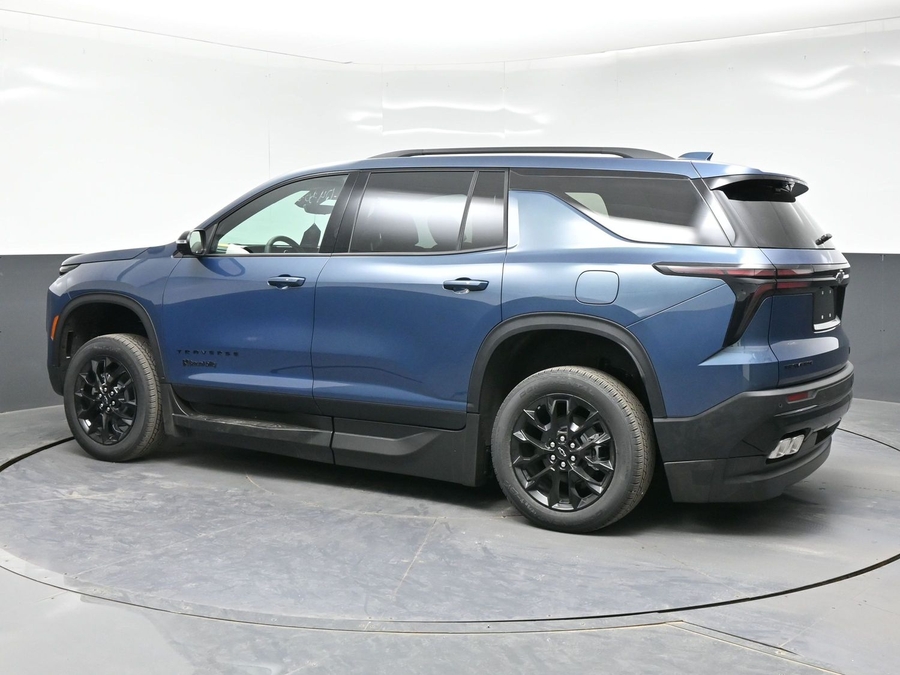 New 2026 Chevrolet Traverse 1LT Midnight - BraunAbility Side Entry Entry In Floor Automatic Ramp