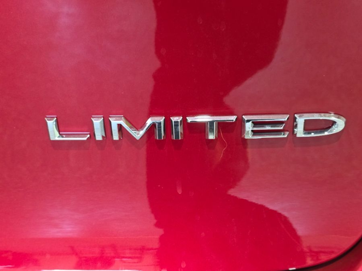 Red Chrysler Pacifica image number 6