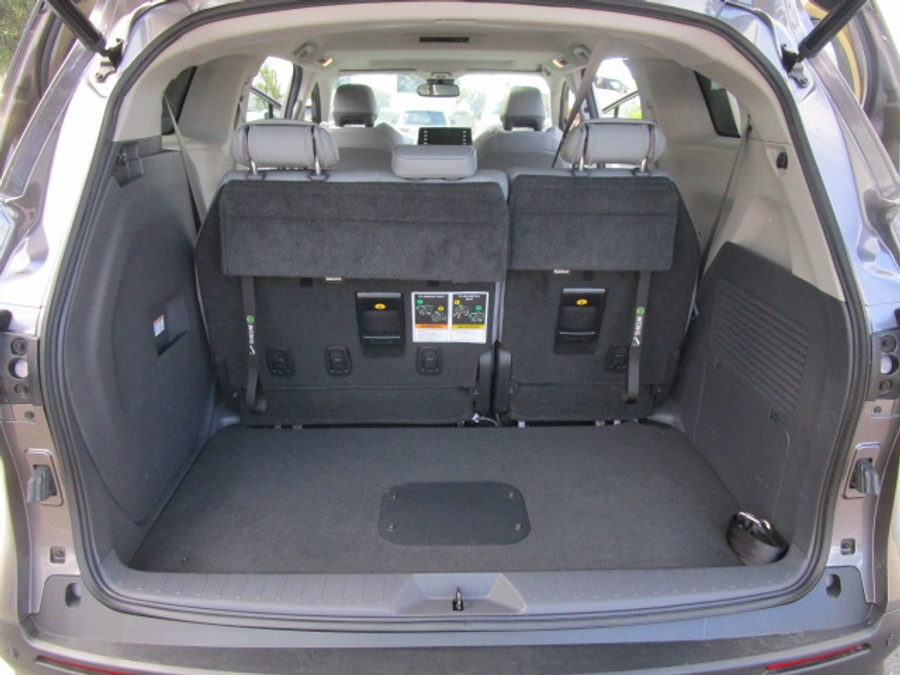 Used 2021 Toyota Sienna Hybrid XLE Base - BraunAbility Side Entry Entry Fold Out Automatic Ramp