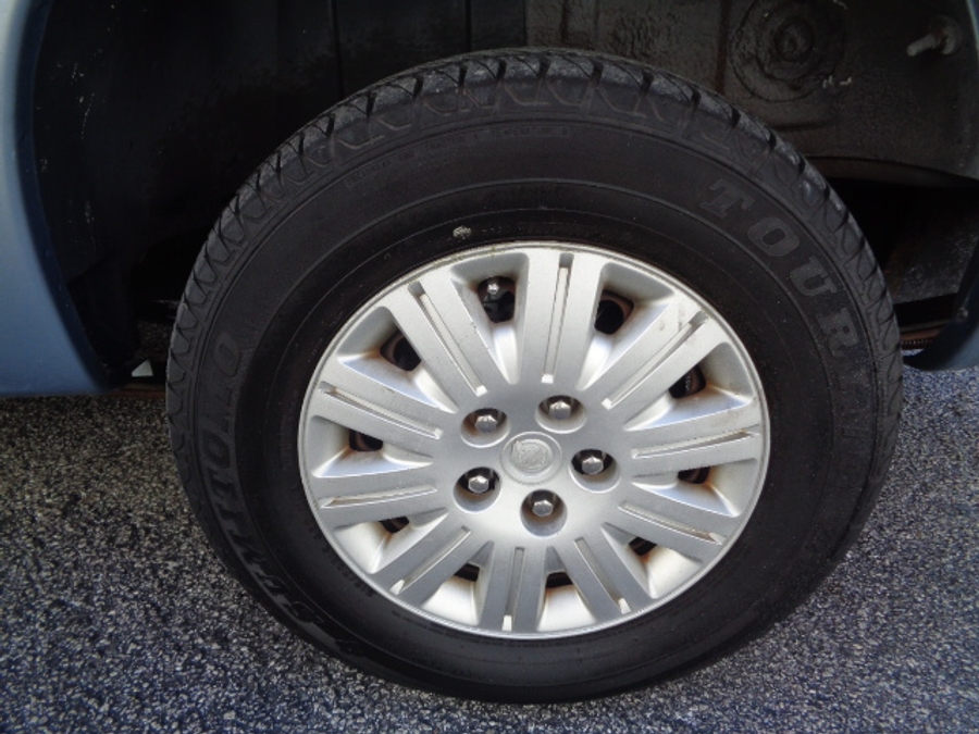 Used 2005 Chrysler Town and Country LX -  Entry  Ramp