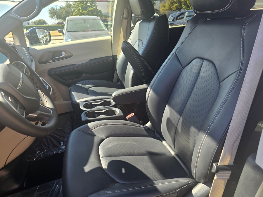 Used 2024 Chrysler Pacifica Touring L - BraunAbility Side Entry Entry In Floor Automatic Ramp