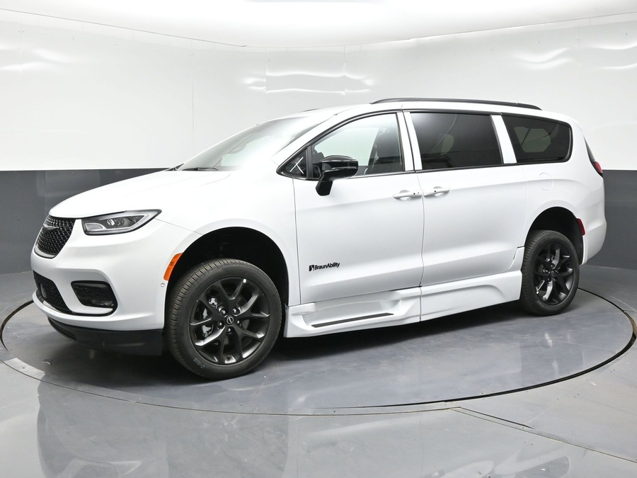 White Chrysler Pacifica with Side Entry Automatic In Floor ramp