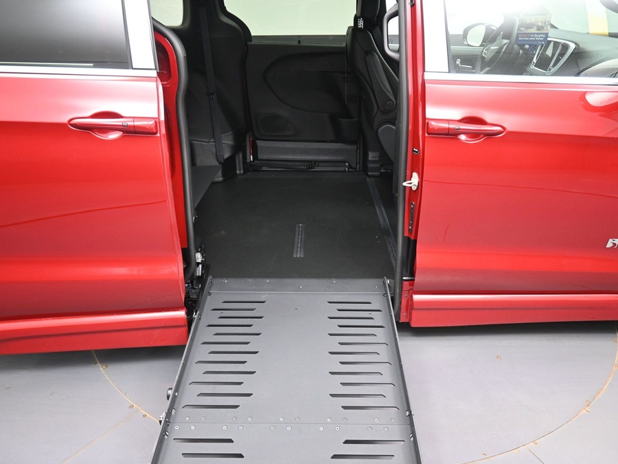 Red Chrysler Pacifica image number 10