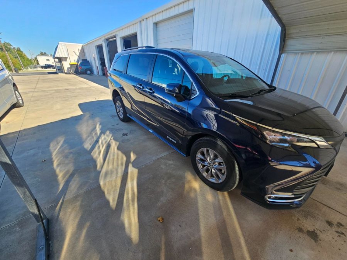 2024 TOYOTA SIENNA - Image 14