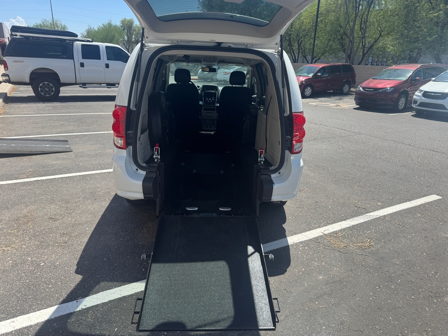 Used 2019 Dodge Grand Caravan SE - International Mobility Rear Entry Fold Out Manual Ramp
