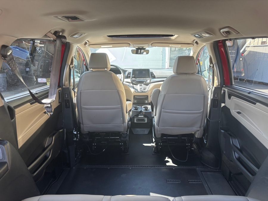 Used 2021 Honda Odyssey EX-L - BraunAbility Side Entry In Floor Automatic Ramp