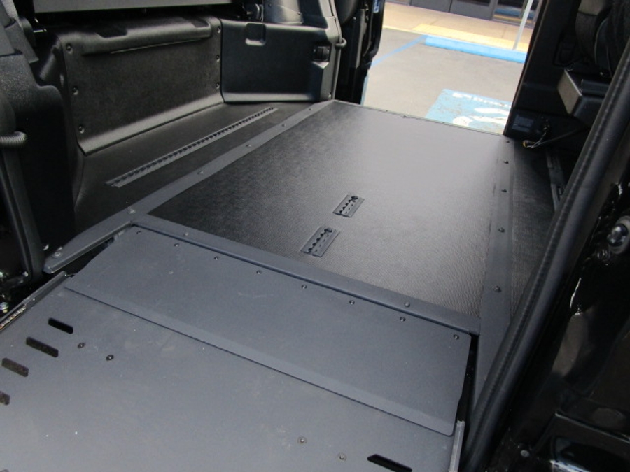 New 2025 Toyota Sienna Hybrid XSE Sport - BraunAbility Side Entry Entry In Floor Automatic Ramp