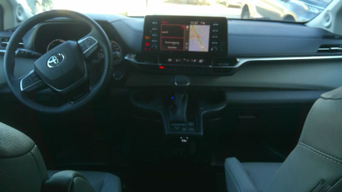 2021 TOYOTA SIENNA - Image 7