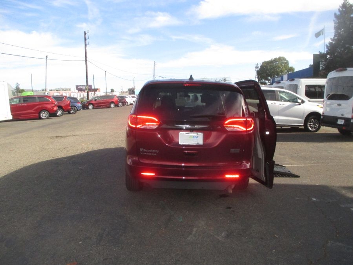 2022 CHRYSLER VOYAGER - Image 7